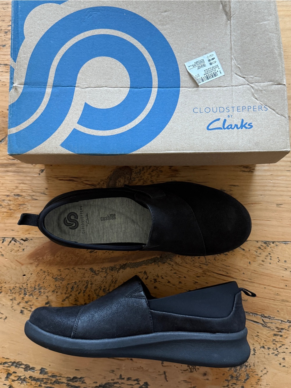 Clarks Sillian 2 Ease Black Slip-On Cloudsteppers Women Size 7 NWT! Brand new